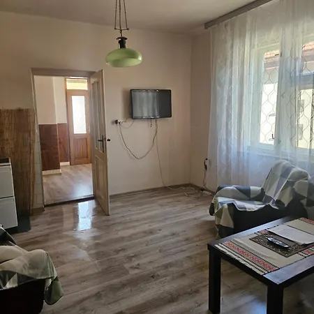 Dom V Obci Kusín Сasa de vacaciones