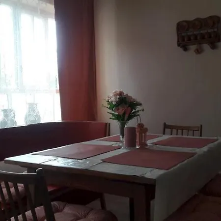 Dom V Obci Kusín Сasa de vacaciones Kusin